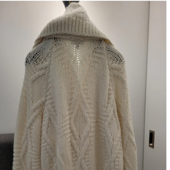 Chanel Alpaca Wool Cardigan - Picture 9 of 10